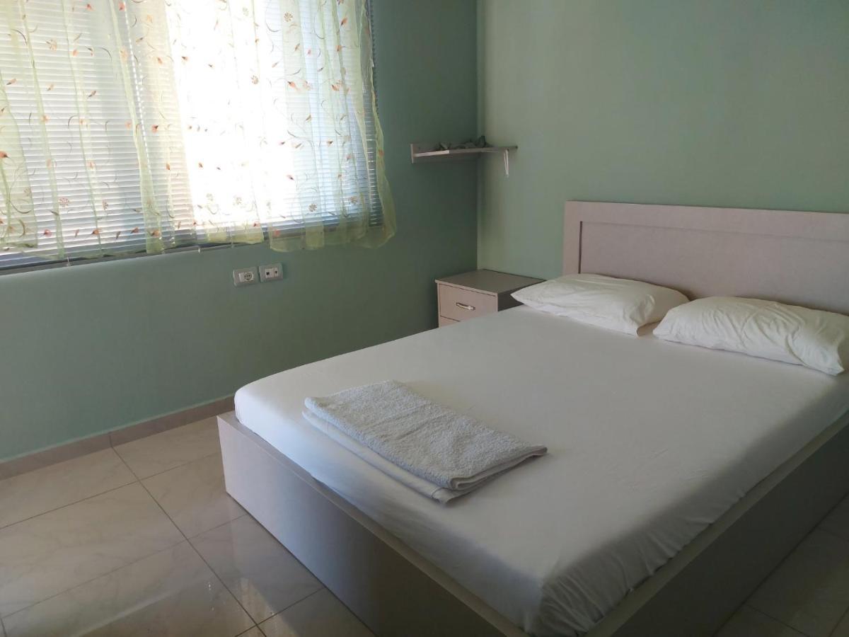 Villa Luiza Sarandë Exterior foto