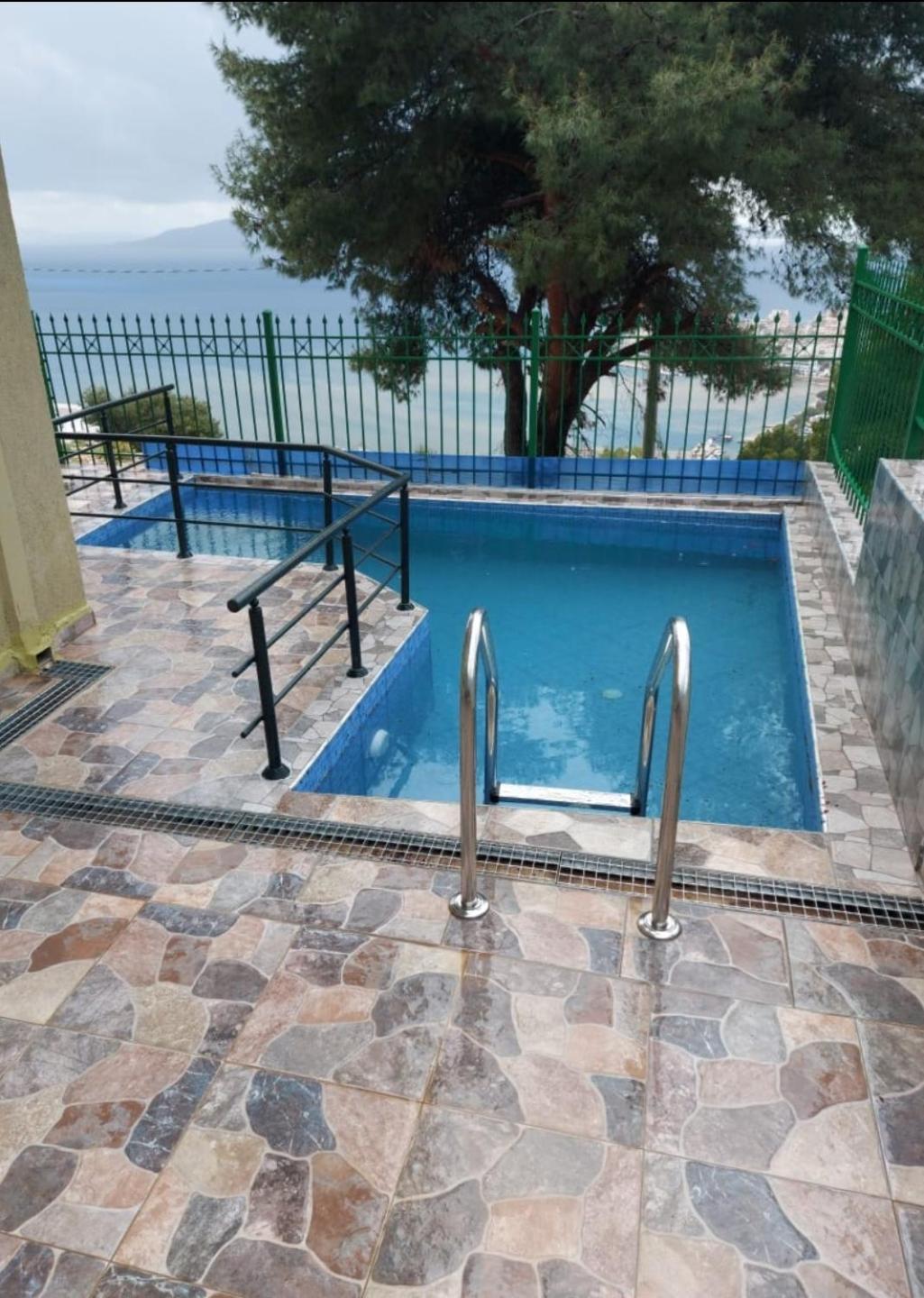 Villa Luiza Sarandë Exterior foto